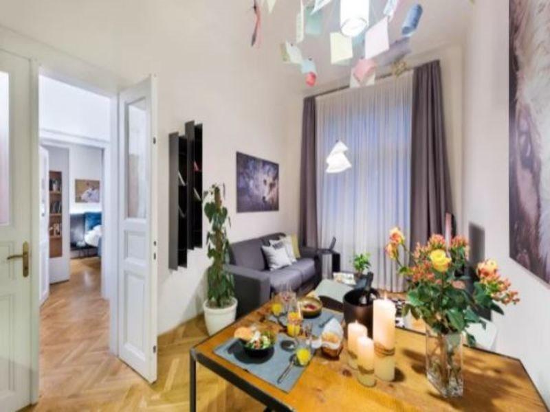 Mooo Downtown Hotel apartamentowy Praga