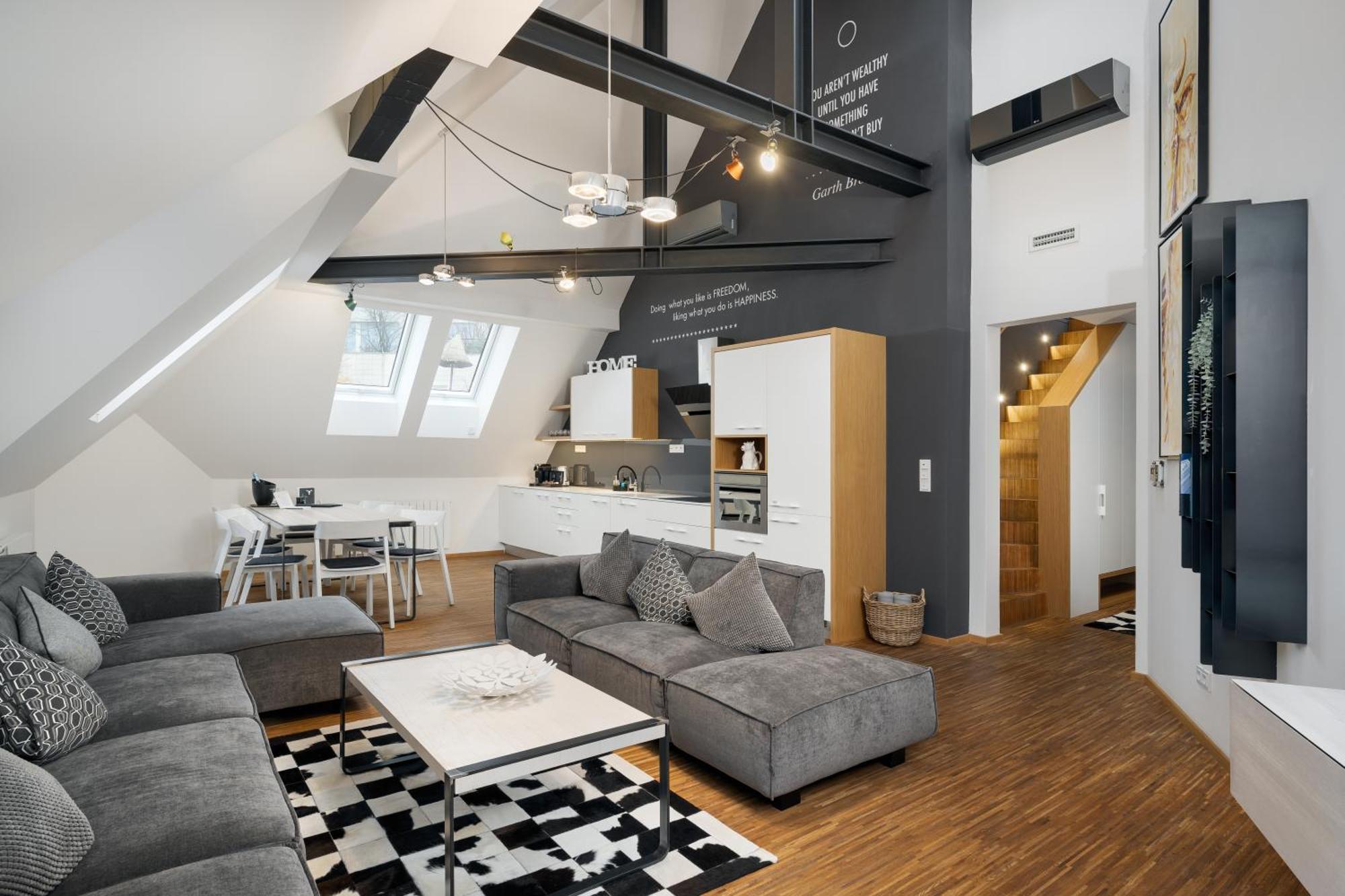Mooo Downtown 4* Praga